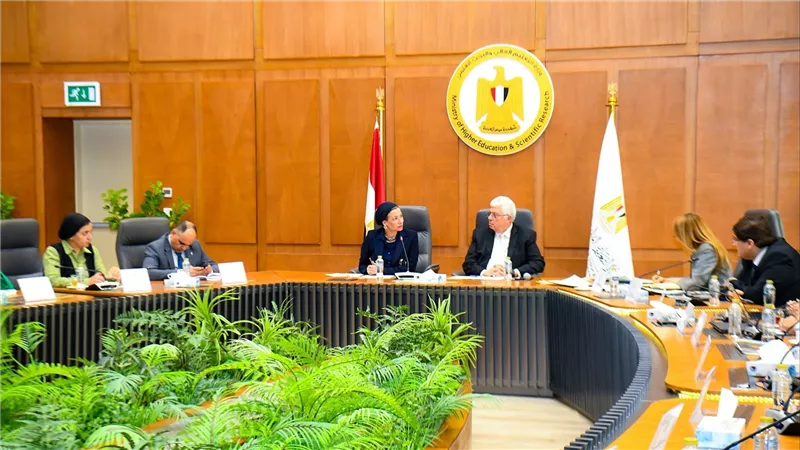 وزيرا التعليم العالي والبيئة يبحثان مع مديرة مكتب اليونسكو الإقليمي سبل التعاون في برنامج الإنسان والمحيط الحيوي