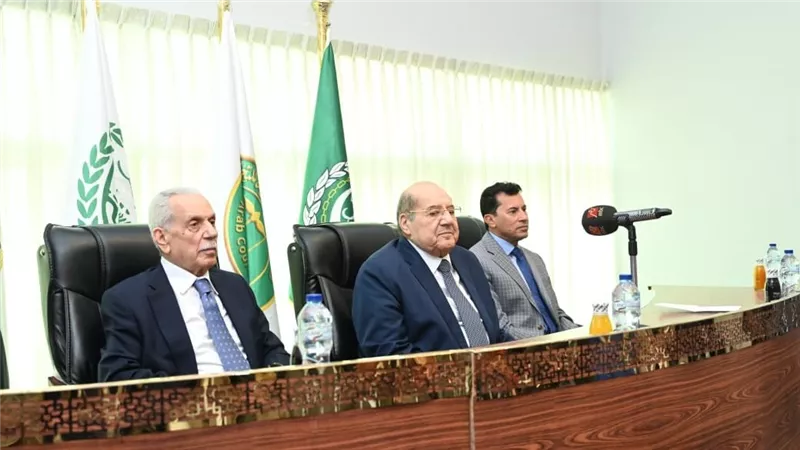 وزير الشباب والرياضة يشهد ختام البرنامج التدريبي 
