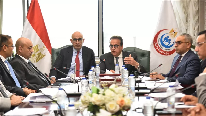 وزير الصحة يعقد اجتماعًا مع وزير التربية والتعليم لمناقشة تعديل قانون التعليم