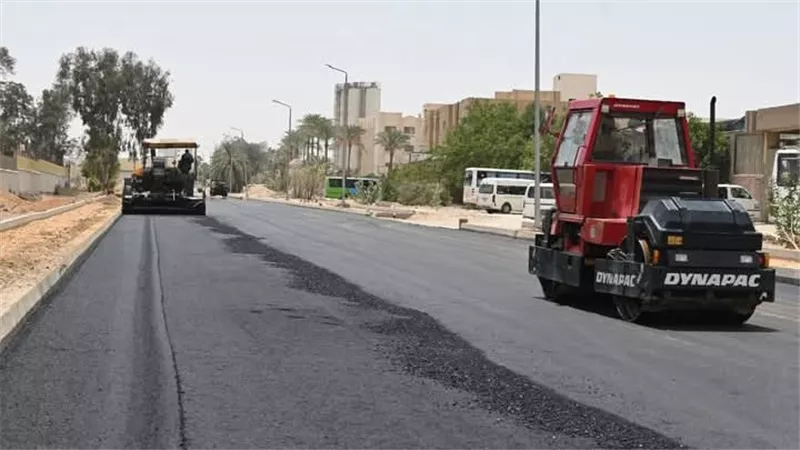 وزير الإسكان: تنفيذ 3972 وحدة سكنية وتطوير المناطق الصناعية بالعاشر من رمضان