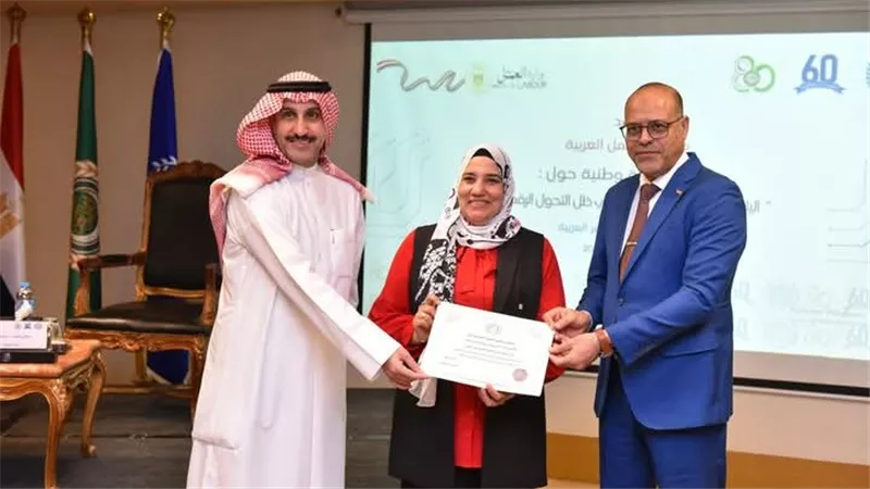 جبران :حريصون على تعظيم الاستفادة من الرقمنة في مجال الأنماط الجديدة للعمل 