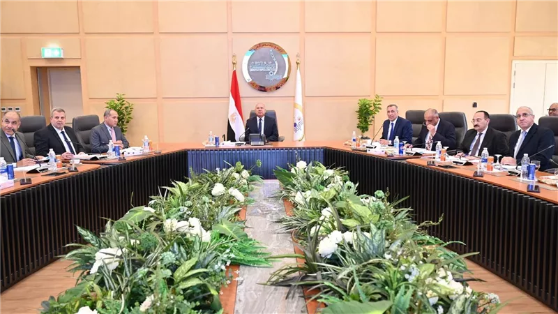 وزير النقل يترأس أعمال الجمعية العامة العادية للشركة المصرية للصيانة وخدمات السكك الحديدية 
