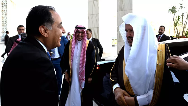 رئيس الوزراء يستقبل رئيس مجلس الشورى بالمملكة العربية السعودية