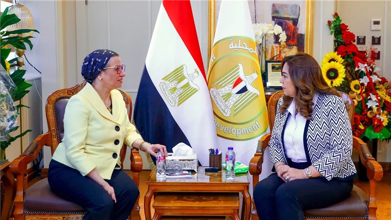 وزيرتا التنمية المحلية والبيئة تتابعان عمل منظومة المخلفات الصلبة بالمحافظات