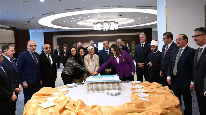 مجلس الوزراء يحتفل باختيار الدكتورة ياسمين فؤاد الأمين التنفيذي لاتفاقية الأمم المتحدة لمكافحة التصحر