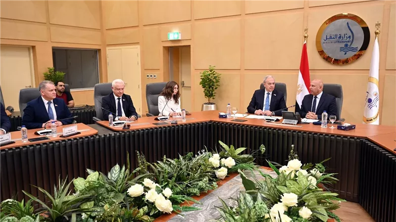 وزير الصناعة يبحث مع وفد من مجلس النواب البيلاروسي وضع خارطة طريق للتعاون بين البلدين