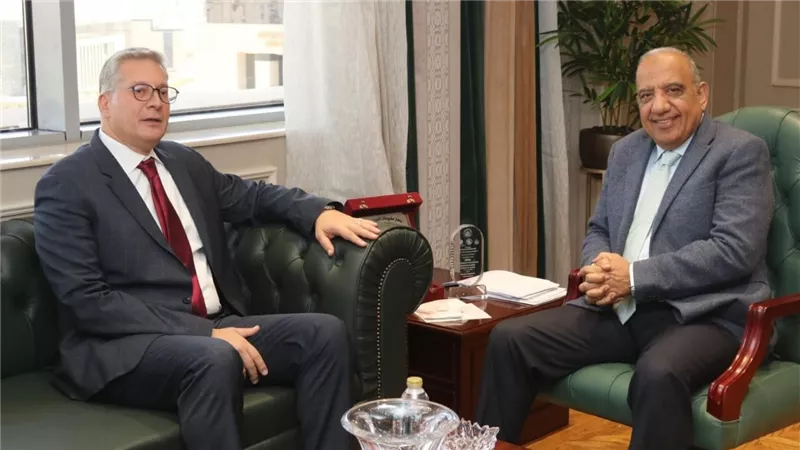 وزيرا الكهرباء والبترول يناقشان خطة العمل المشترك وتوفير الوقود لتأمين التغذية الكهربائية 
