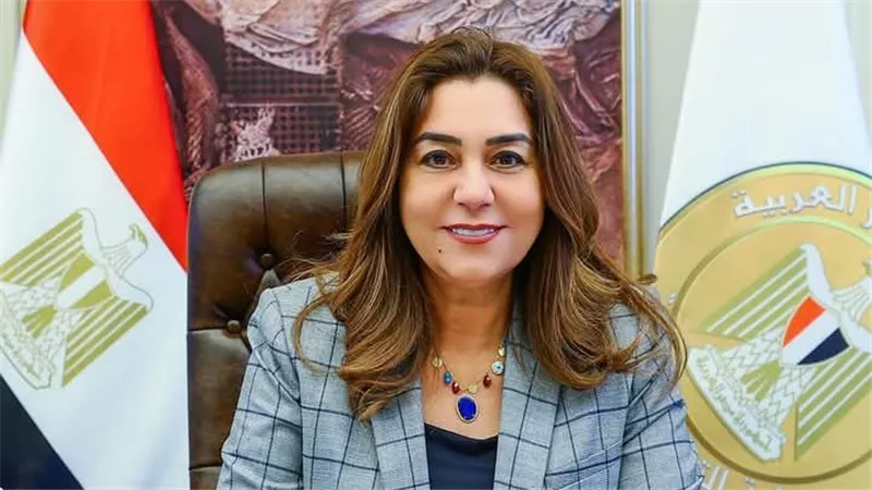 وزيرة التنمية المحلية تُوجه برفع درجة الاستعداد بالقطاعات الخدمية والتنفيذية بالمحافظات استعداداً لعيد الأضحى 