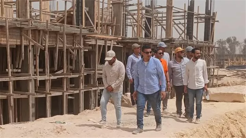 وزير الإسكان يتابع المشروعات الجاري تنفيذها بتوسعات مدن سوهاج وبني سويف والعبور الجديدة