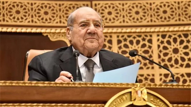 رئيس الشيوخ يهنئ الرئيس السيسى بعيد الأضحى ويؤكد دعم مسيرة الوطن