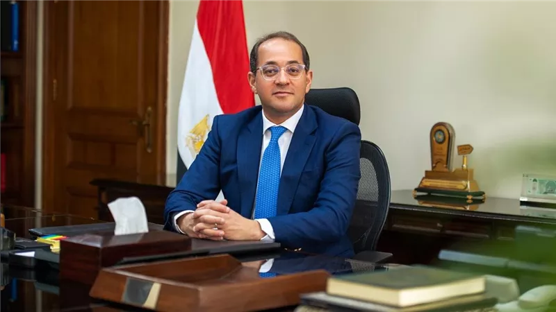  وزير المالية يوجه بتسهيل الإجراءات الجمركية لضيوف الرحمن