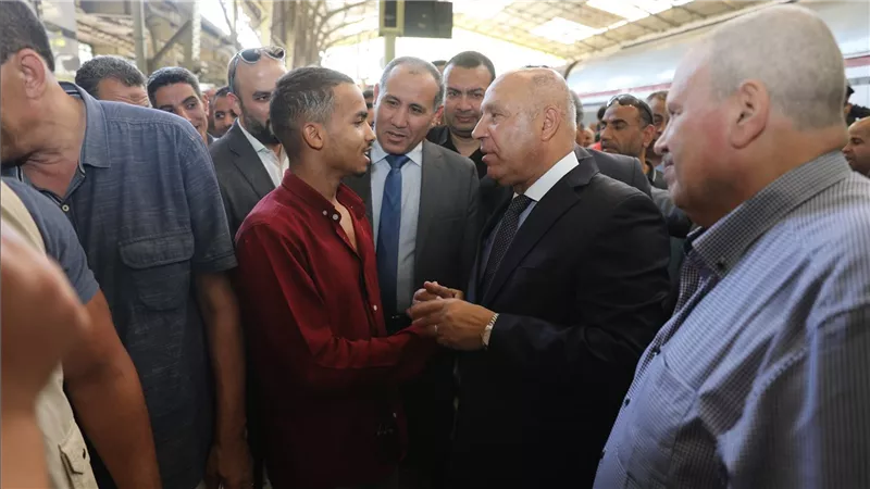 للمرة الثانية خلال 4 أيام.. وزير الصناعة والنقل في جولة تفقدية بمحطة سكك حديد مصر برمسيس
