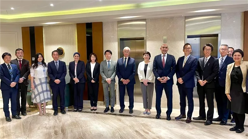 وزير التربية والتعليم يبحث مع وفد هيئة التعاون الدولي اليابانية (JICA) خطوات التوسع في المدارس المصرية اليابانية