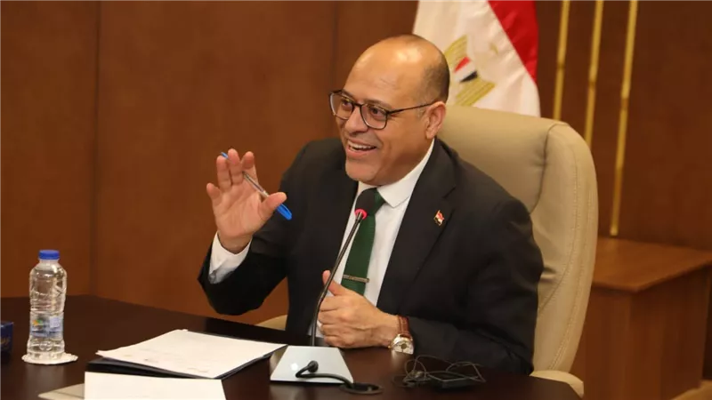 وزير العمل: توجيهاتي مستمرة للمُلحقين العماليين بتكثيف التواصل مع عمالنا في الخارج