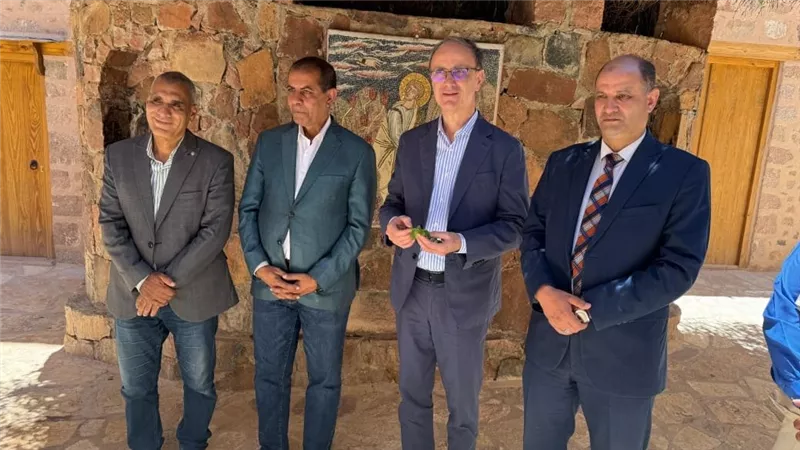 رئيس وزراء صربيا يزور دير سانت كاترين بجنوب سيناء