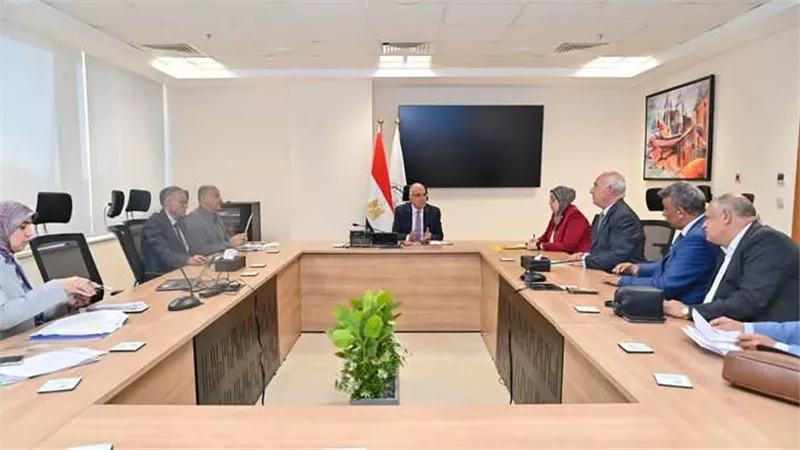 وزير الري يلتقي عددًا من أعضاء مجلسى النواب والشيوخ لمناقشة طلبات المواطنين