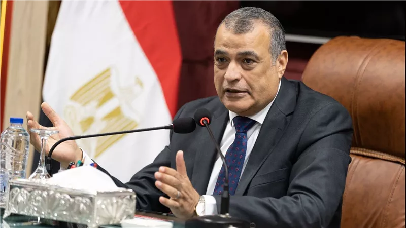 وزير الدولة للإنتاج الحربى يلتقى رؤساء البعثات الدبلوماسية والقنصلية المصرية بالخارج