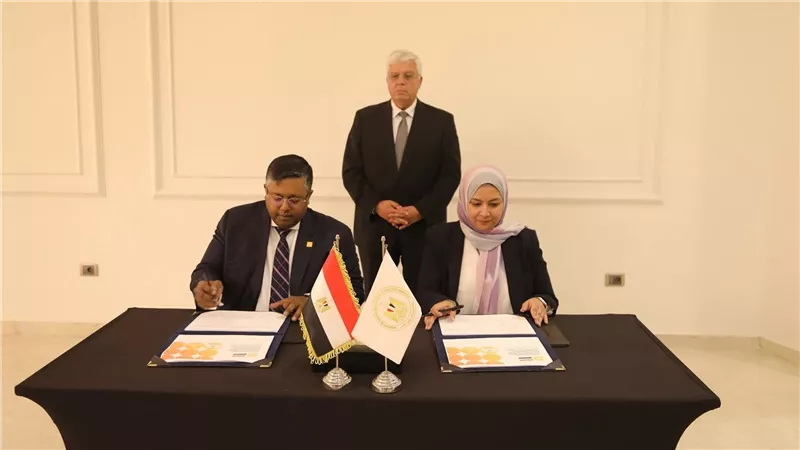 وزير التعليم العالي يكرم 20 جامعة مصرية مدرجة في النسخة العامة لتصنيف QS لعام 2025