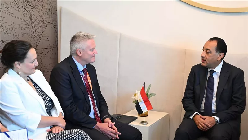 رئيس الوزراء يلتقي الأمين العام لمنظمة التعاون الاقتصادي والتنمية (OECD)