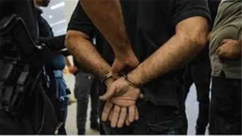 إيران تعتقل شخص بتهمة التواصل مع الاحتلال الإسرائيلي