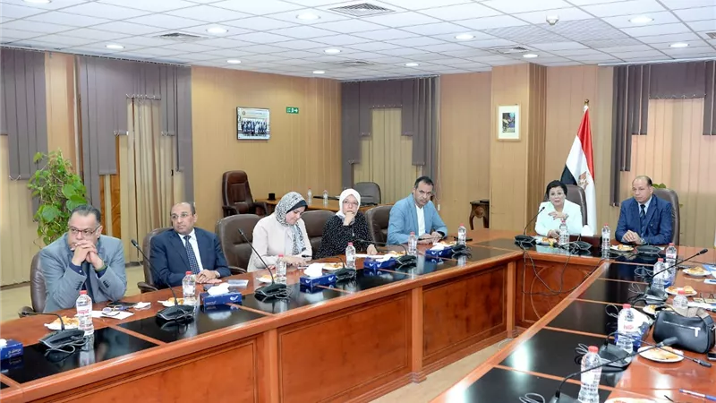 وزير الصحة تبحث تعزيز دور الشراكة مع جامعة المنصورة لتنفيذ الخطة العاجلة للسكان والتنمية