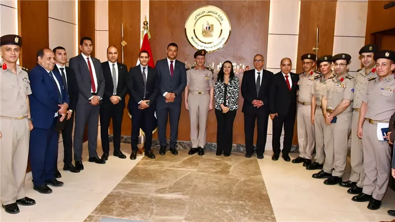 وزارة التضامن الإجتماعى تفتتح مركز سيطرة الشبكة الوطنية للطوارئ والسلامة العامة بمقر الوزارة بالعاصمة الإدارية الجديدة بالتعاون مع إدارة الإشارة للقوات المسلحة