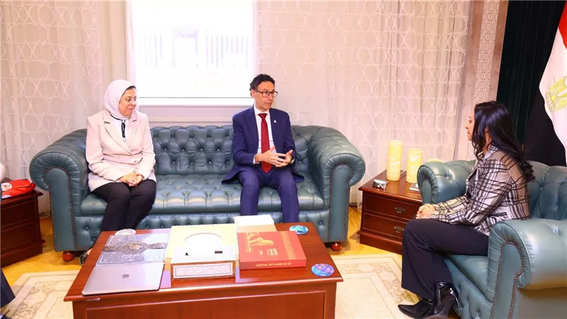 وزيرة التضامن الاجتماعي تلتقي رئيس بعثة اللجنة الدولية للصليب الأحمر