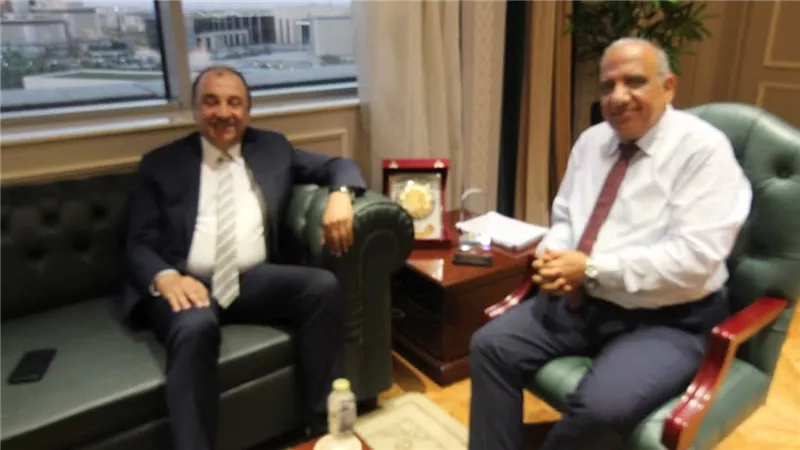 وزيرا الكهرباء وقطاع الأعمال يبحثان التعاون في مجالات تحسين كفاءة الطاقة 