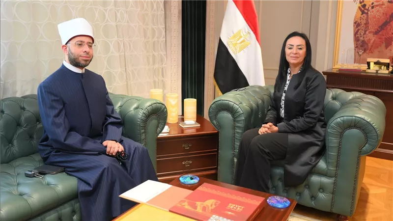 وزيرة التضامن تستقبل وزير الأوقاف 