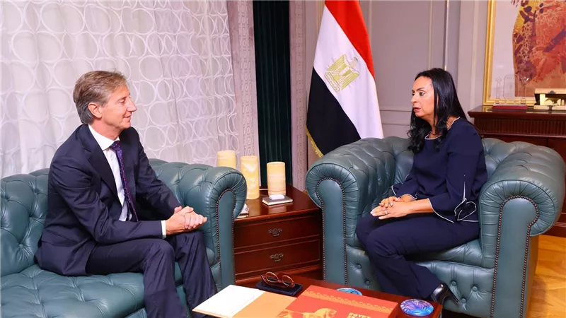 وزيرة التضامن الاجتماعي تلتقي الممثل المقيم لبرنامج الأمم المتحدة الإنمائي في مصر