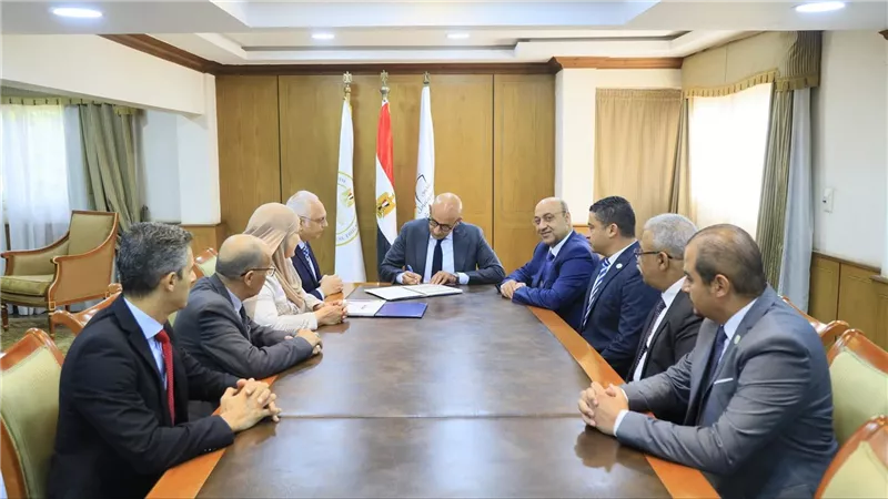 وزير التربية والتعليم يعتمد نتيجة الدبلومات الفنية الدور الأول ٢٠٢٥ بنسبة نجاح (٧٠,٤٧%)