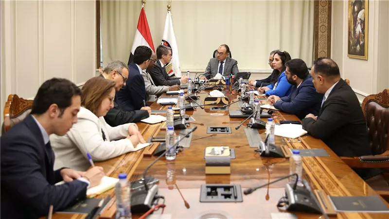 وزير قطاع الأعمال يستقبل وفدًا من مجموعة البنك الدولي ويؤكد: انفتاح كامل على تعزيز الشراكة مع القطاع الخاص