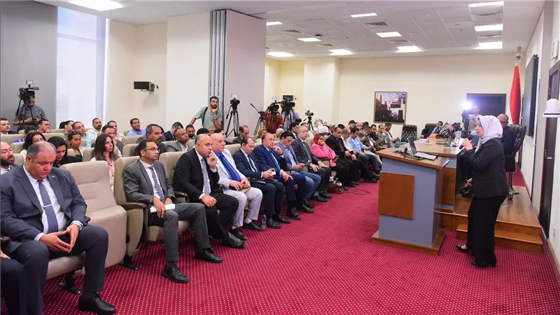 وزير العمل يعقد مؤتمرًا صحفيًا لإطلاق حملة 