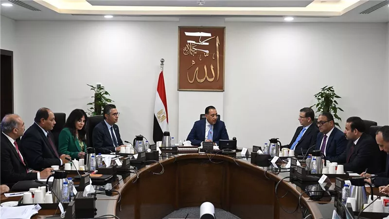 رئيس الوزراء يتابع جهود تطوير قطاع صناعة السكر في مصر وتعزيز الإنتاج المحلي