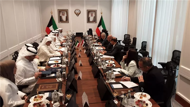 وزير الصناعة والنقل يعقد سلسلة من اللقاءات الهامة مع وزراء الأشغال العامة والنقل والتجارة والصناعة الكويتية