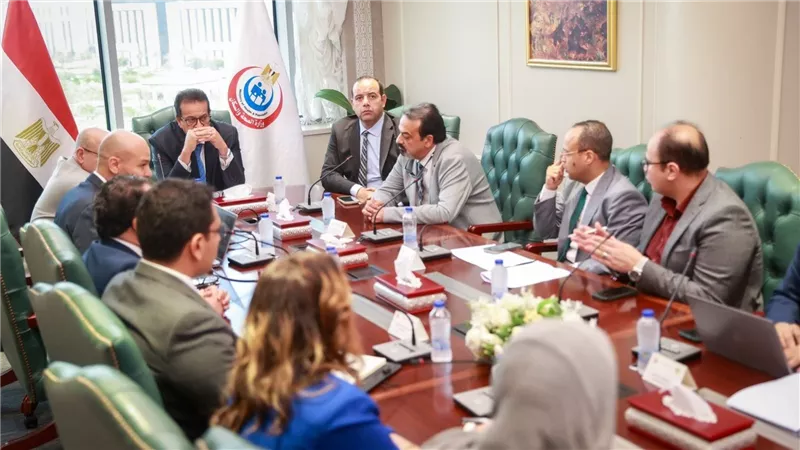 وزير الصحة يعقد اجتماعًا مع ممثل منظمة الصحة العالمية في مصر لبحث التعاون في القطاع الصحي