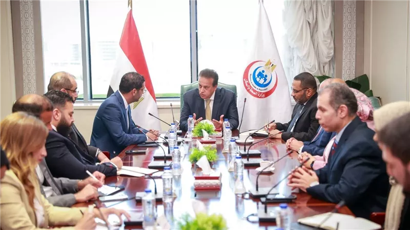وزير الصحة يشهد وقيع مذكرة تفاهم بين الوزارة وشركة روش مصر لتطوير رعاية مرضى التصلب المتعدد