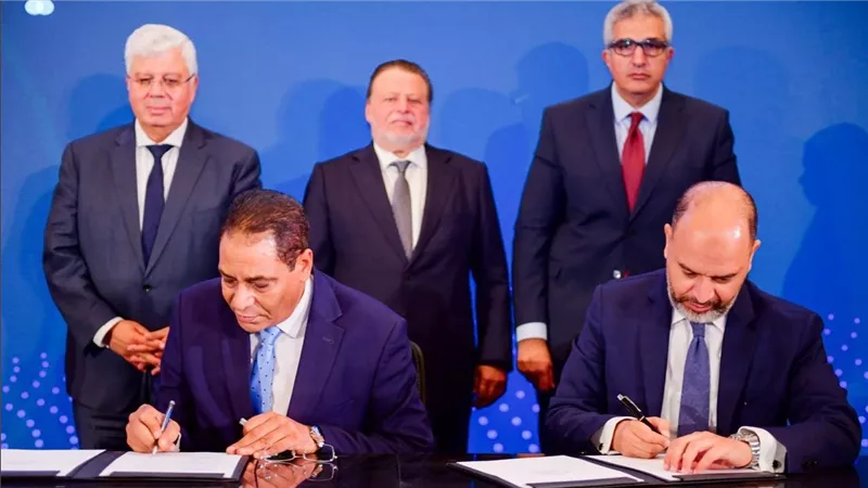  إطلاق أول برنامج جامعي من نوعه لتدريس العلوم المصرفية في عدد من كليات التجارة 