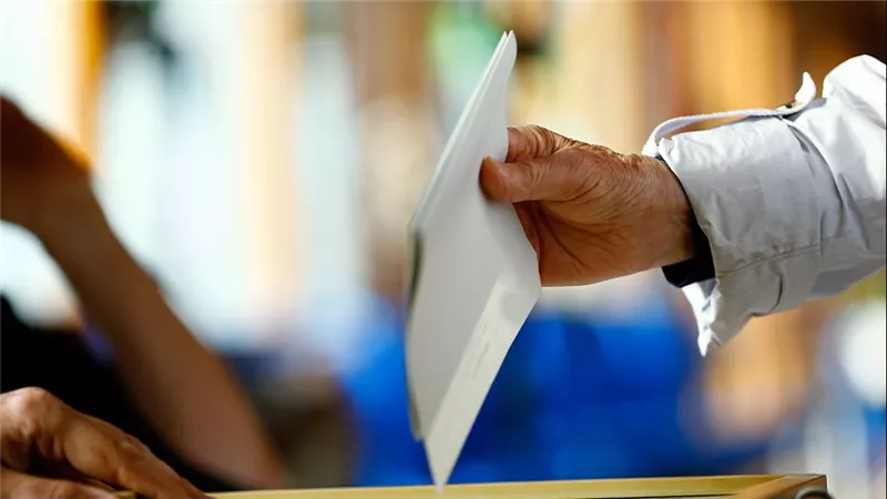 مواطن اختلق الواقعة.. الداخلية تكشف حقيقة العثور على بطاقات انتخابات الشيوخ