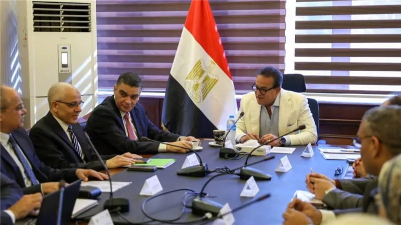 وزير الصحة يستقبل رئيس هيئة الشراء الموحد وقيادات شركة جريفلز إيجيبت لبحث تعزيز التعاون
