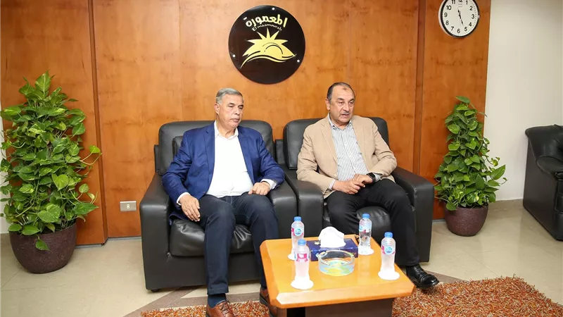 وزير قطاع الأعمال ومحافظ الإسكندرية يبدأن جولة تفقدية بمنطقة المعمورة بلقاء عدد من نواب البرلمان