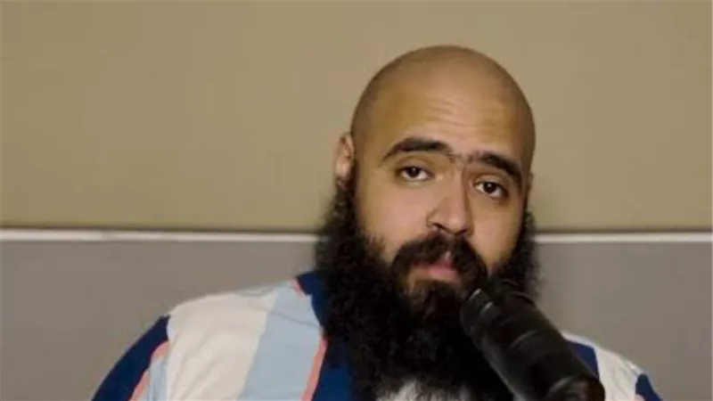 اتهامات بالفيديوهات وغسيل الأموال.. تجديد حبس التيك توكر محمد عبد العاطى