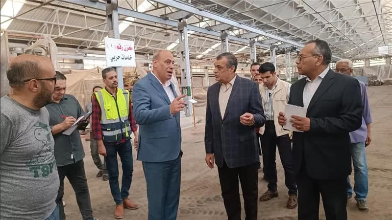 خلال جولة مفاجئة.. وزير الإنتاج الحربي يتابع سير العملية الإنتاجية بشركة شبرا للصناعات الهندسية (مصنع 27 الحربي)