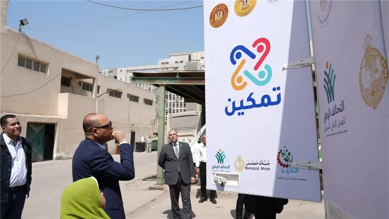 تنفيذًا لتوجيهات الرئيس السيسي.. وزير العمل يتفقد وحدتي تدريب مهني متنقلة قبل انطلاقهما غدًا في قرى محافظة الغربية