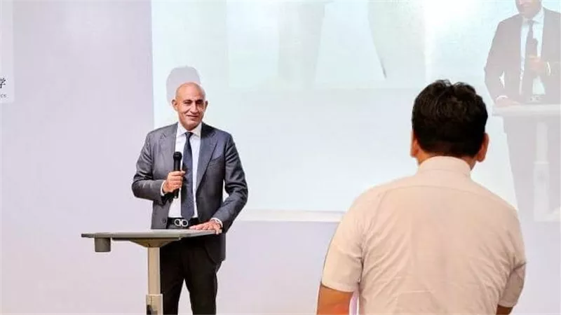 وزير التربية والتعليم يُلقي محاضرة بجامعة اليابان للاقتصاد حول مستقبل التعليم الرقمي