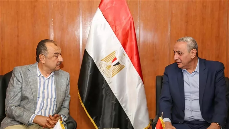  وزير قطاع الأعمال العام يلتقي محافظ الغربية وأعضاء مجلس النواب
