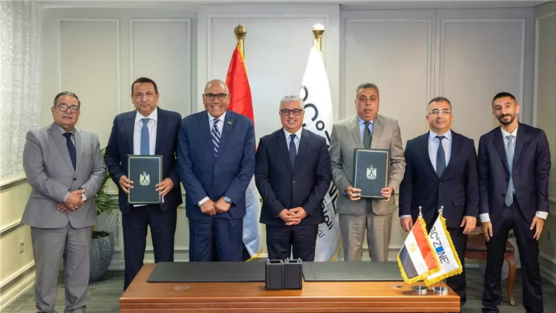 باستثمارات 4.2 مليون دولار.. اقتصادية قناة السويس توقع عقد مشروعين مع تحالف (مصري – تركي) 