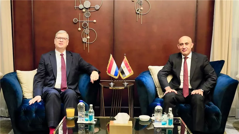 وزير التربية والتعليم يلتقي سفير هولندا بالقاهرة لبحث سبل تعزيز التعاون
