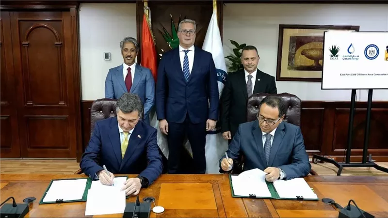 وزير البترول يشهد توقيع 4 اتفاقيات للقابضة للغازات الطبيعية مع شركات عالمية لزيادة استثمارات البحث عن الغاز