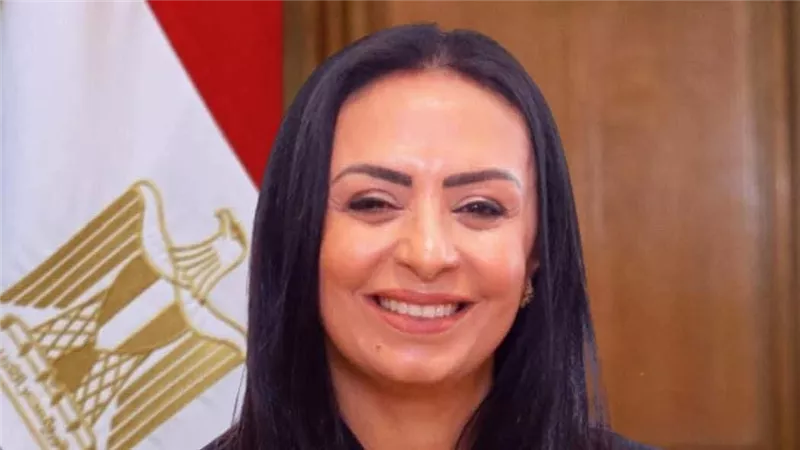 وزيرة التضامن تصدر قرارًا بتكليف الدفعة 105 من خريجي الجامعات لأداء الخدمة العامة